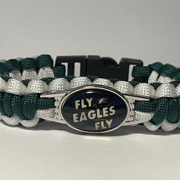 Philadelphia Eagles NFL "FLY EAGLES FLY" Paracord Bracelet NEW - Picture 1 of 2